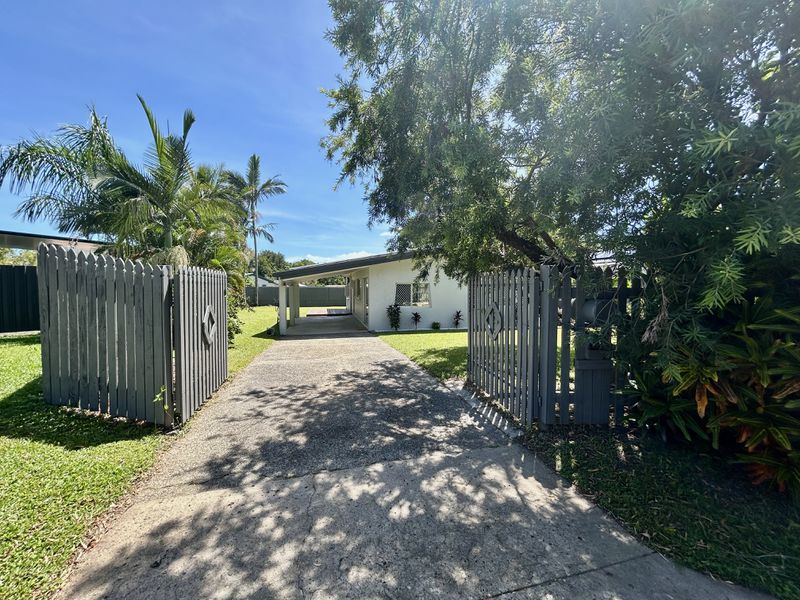 2 Lotus Place, Mooroobool