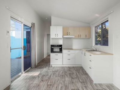 165-167 High Central Road, Macleay Island
