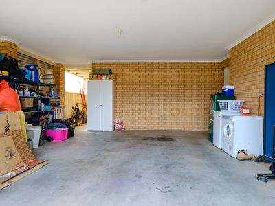 8 THORNEYCROFT AVENUE, Wodonga