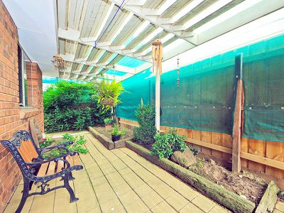 2 / 69 Bartlett Crescent, Hoppers Crossing