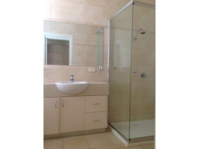 3 Lascelles Avenue, Manifold Heights