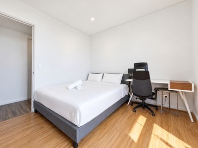 805 / 8  Rose Valley Way, Zetland