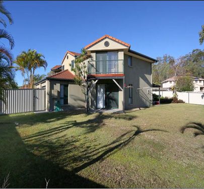 2 / 184 Greenacre Drive, Parkwood