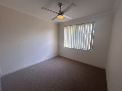 17 Pinot Loop, Pearsall