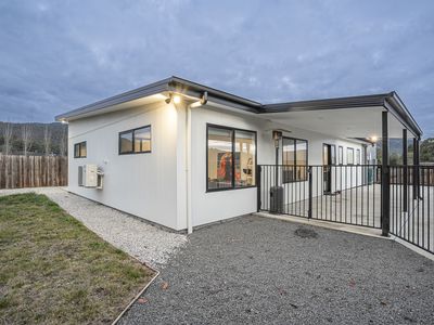 15 Debra Place, Huonville