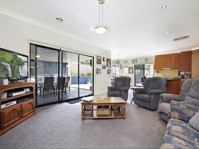 5 Fraser Court, Kangaroo Flat