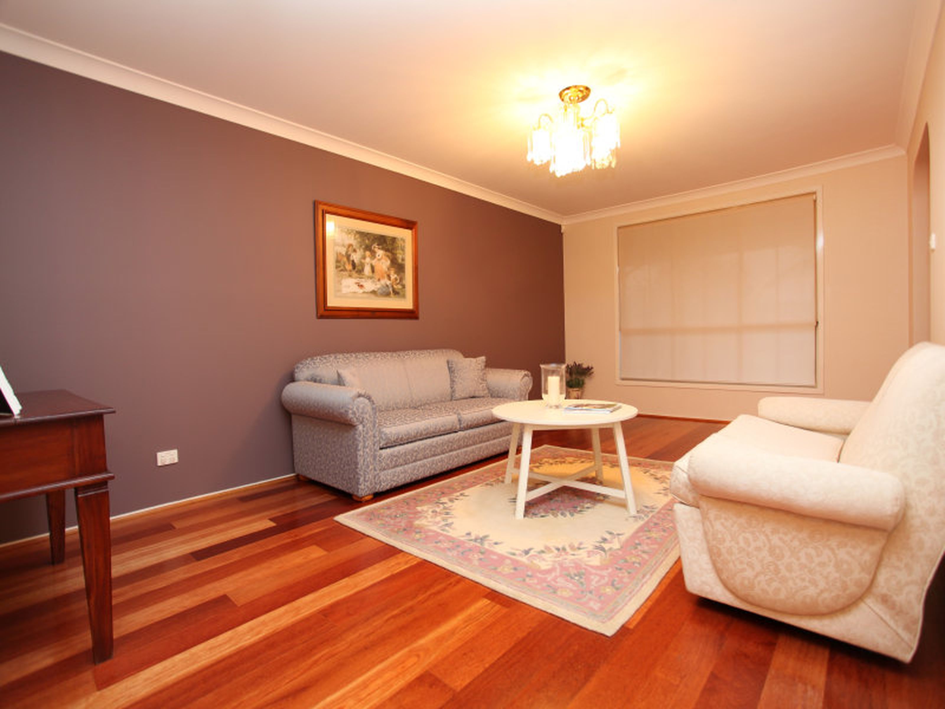 6 Buyu Road, GLENMORE PARK