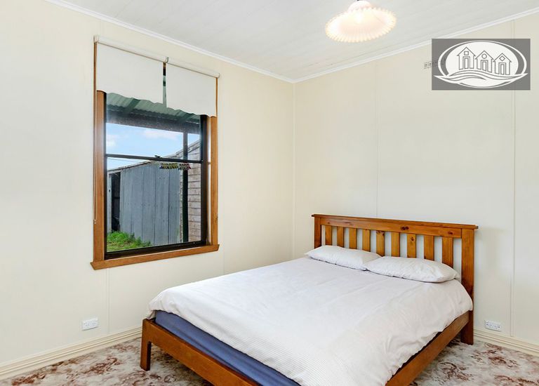 68 McNeillys Road, Portland