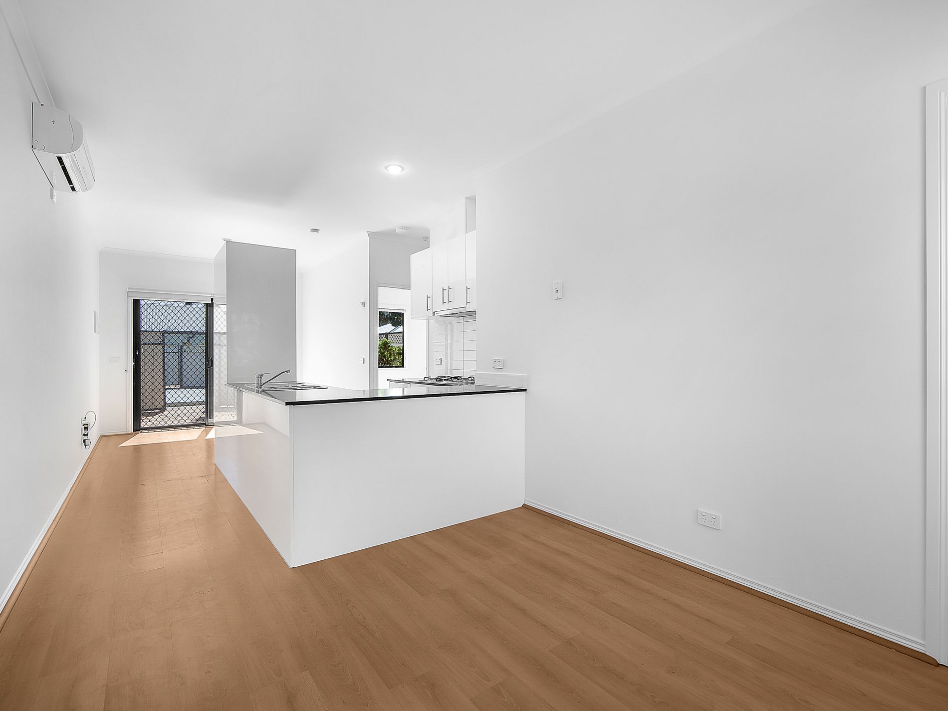 2 / 2-6 Kelly Street, Werribee