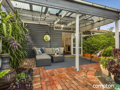 83 Farm Street, Newport