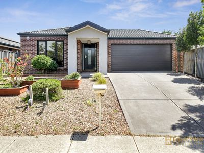 86 Kinglake Drive, Manor Lakes