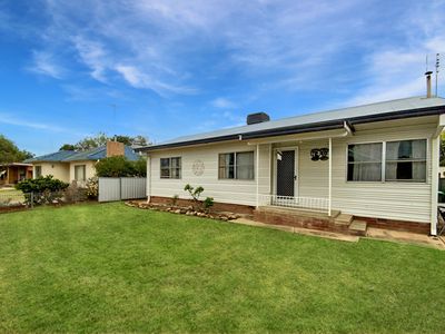 8 Facey Street, Forbes