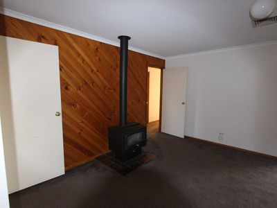 1 Cromwell Drive, Lara