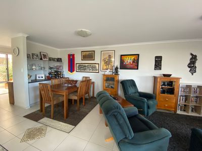 5B Kinross Court, Kawungan