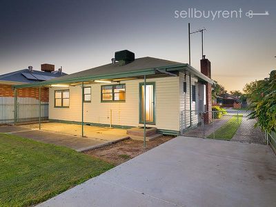 32 KELLY STREET, Wodonga