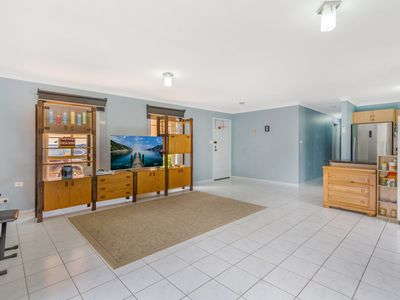 2 / 14 Chrysanthemum Avenue, Lurnea