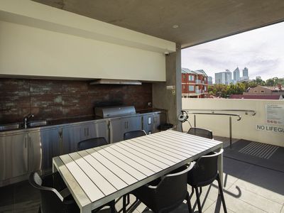 61 / 43 Wickham Street, East Perth