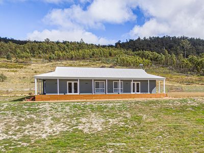 877 Lonnavale Road, Lonnavale