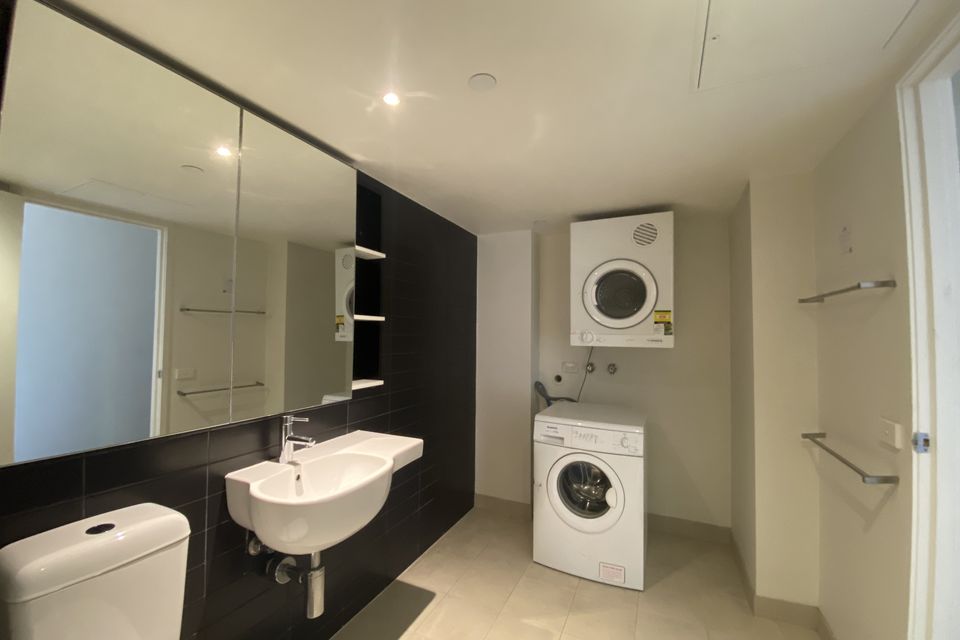 525 / 572 St Kilda Road, Melbourne