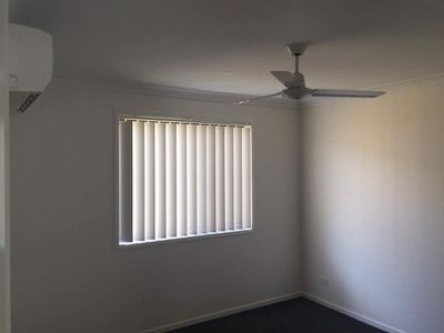 9 Rise Crescent, Pimpama