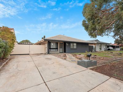13 Whitlam Street, St Agnes