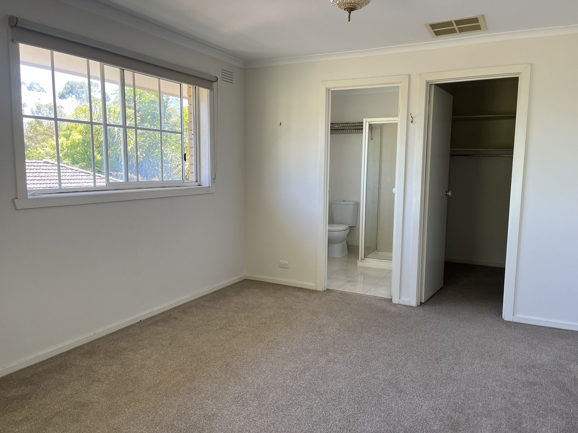 34 Queenspark Road, Newtown