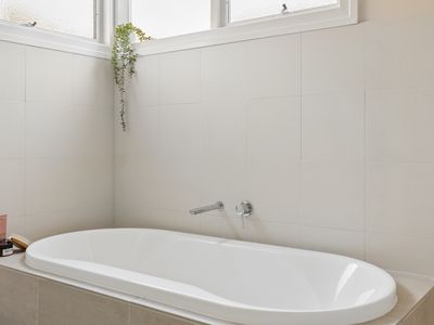 37 Robbs Road, West Footscray