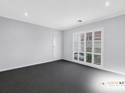 33 Lynbridge Crescent, Tarneit