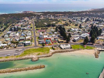 6 Beach Road, Beachport