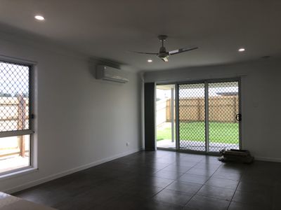 8 Otto Street , Walloon