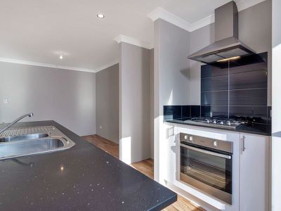 75 Greenside Drive, Yanchep