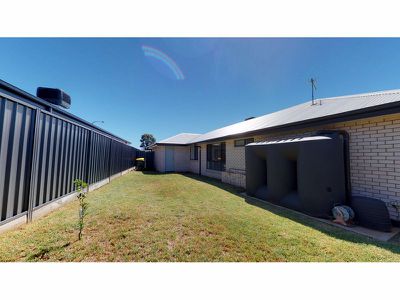18 Pinnaroo Place, Dubbo