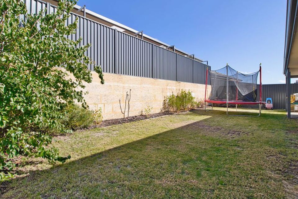 24 Vickers Road , Baldivis