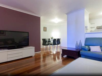 2 / 52 fitzgerald St, Northbridge