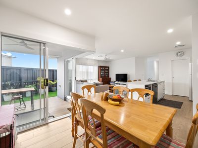 13 Barossa Street, Banya