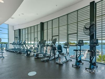2205 / 2 Ephraim Island, Paradise Point