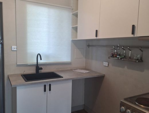 Prime cul-de-sac location offering a lifestyle of convenience and a beautiful courtyard.
