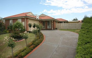 11 McCubbin Way, Berwick