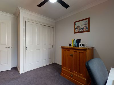 42 Cypress Point Drive, Dubbo