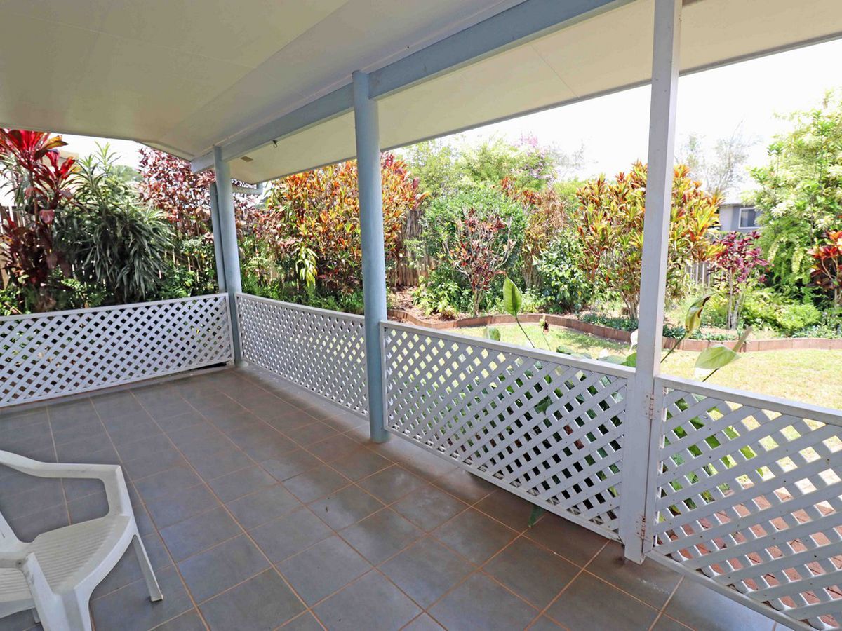 32 Tower Avenue, Atherton