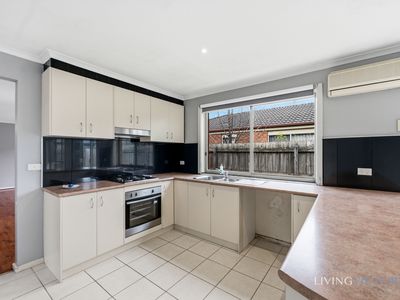28 Egan Close, Werribee