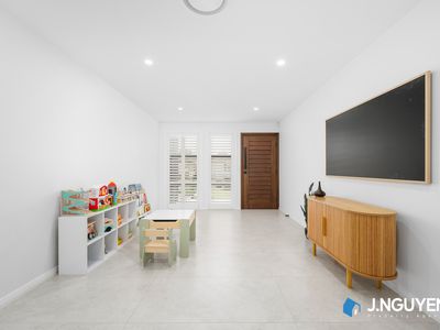 13A George Street, Canley Heights