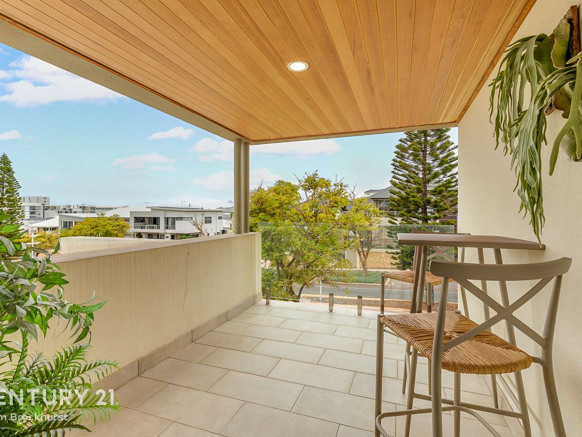 25 Pantheon Avenue, North Coogee
