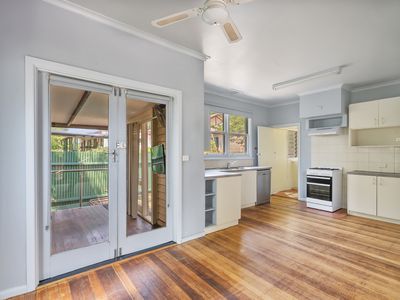 17 The Parade, Mansfield