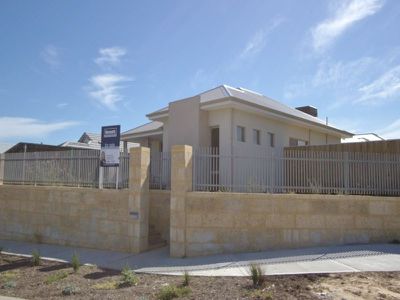 43 Mullins Way, Yanchep