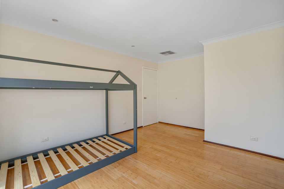 12 Pinedale Way, Safety Bay
