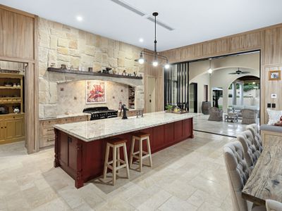 33 Wilga Drive, Bunya