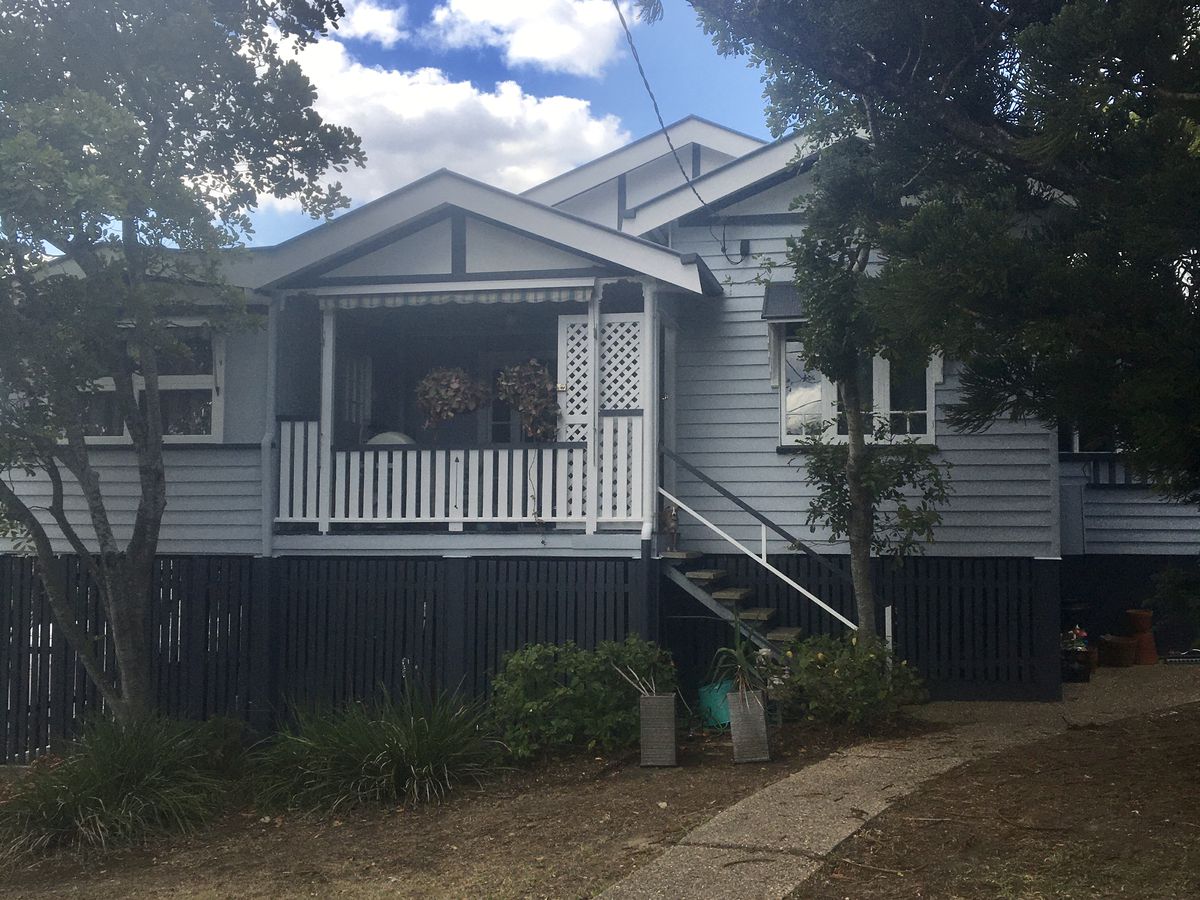 28 Rees Avenue, Coorparoo