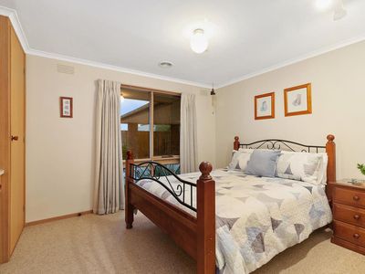 10 Fenland Court, Highton
