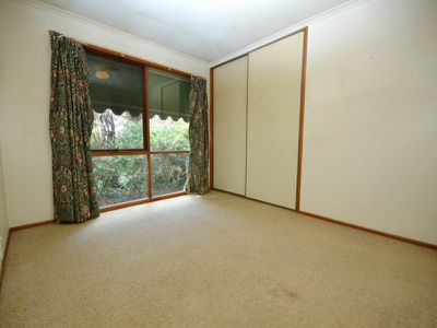 27-29 St Bernard Drive , Tawonga South